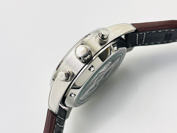 アイ・ダブリュー・シー細部ディテール